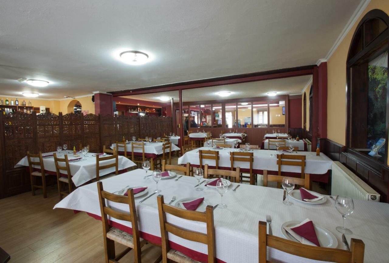 Hotel Terranova Oza de los Ríos Extérieur photo