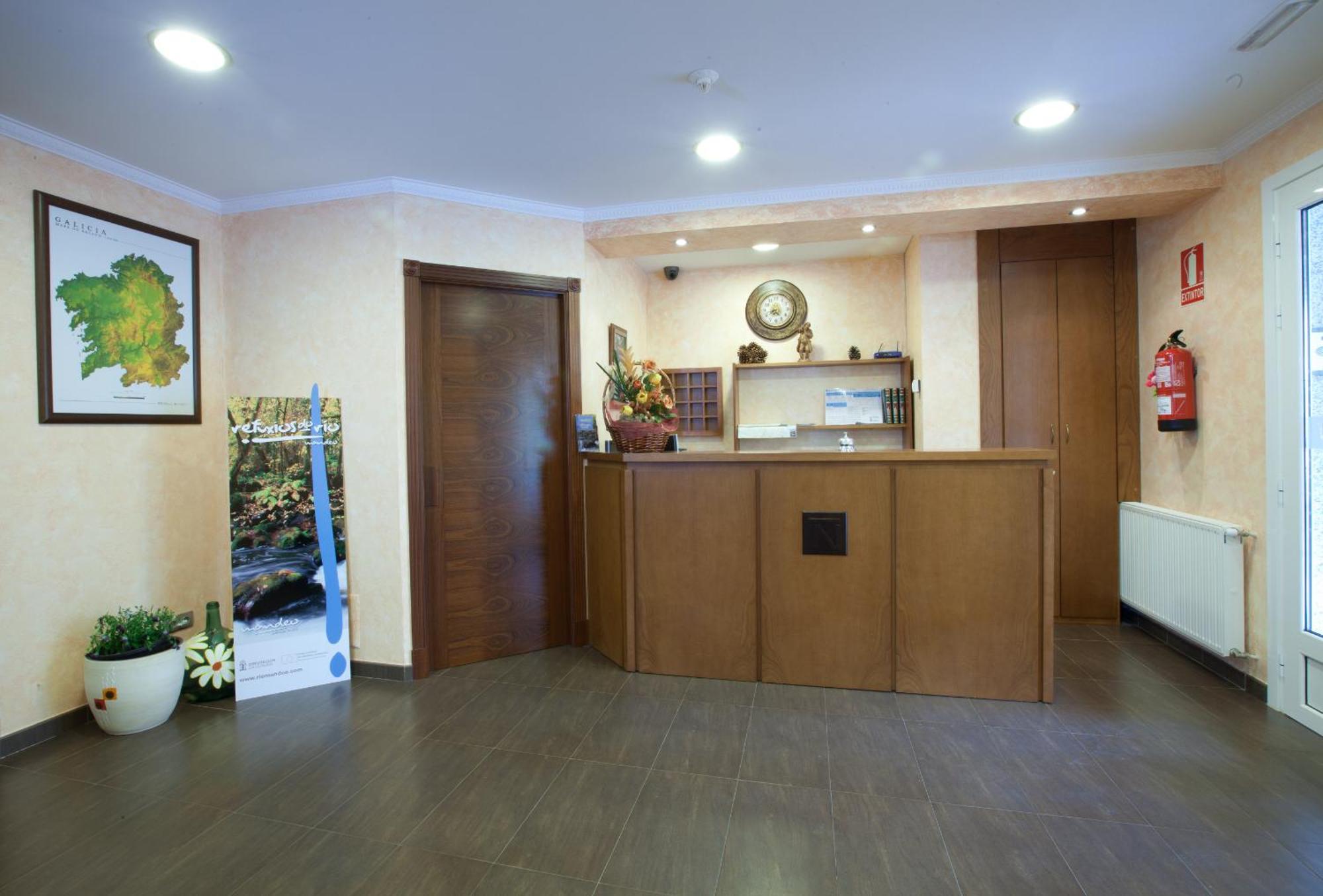 Hotel Terranova Oza de los Ríos Extérieur photo