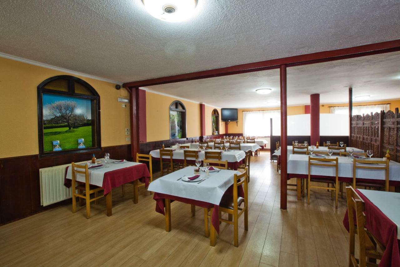 Hotel Terranova Oza de los Ríos Extérieur photo